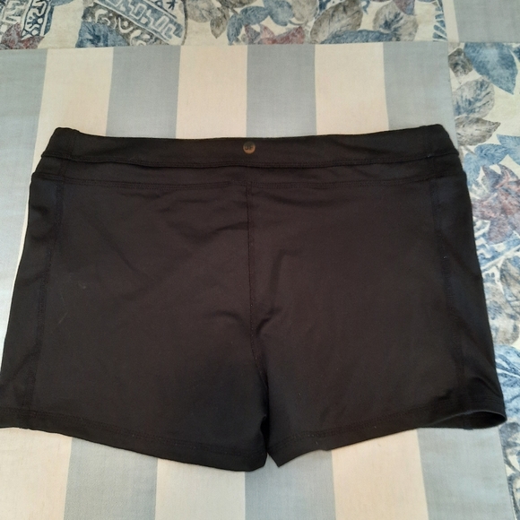 Joe Fresh active shorts / swim shorts - Picture 3 of 6